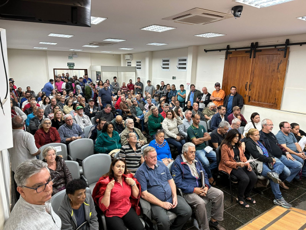 Moradores às margens do Rio Pardo em Jardinópolis enfrentam ameaça de demolição de ranchos